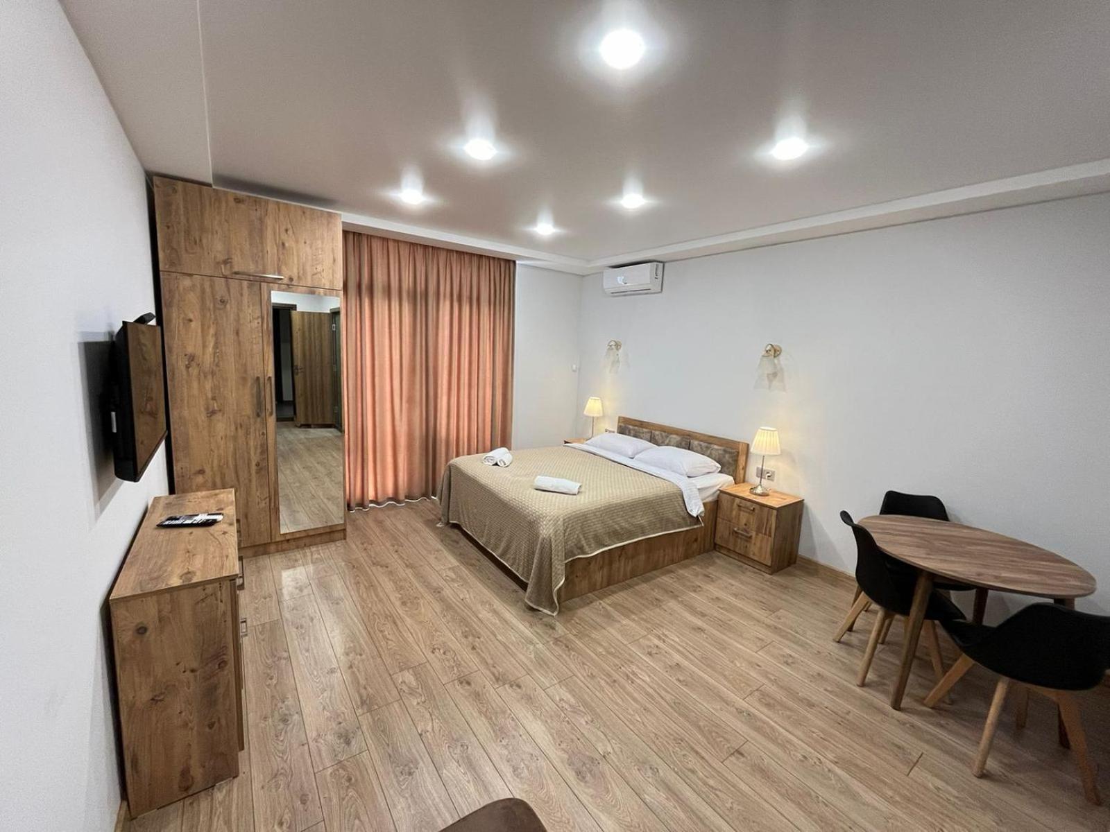 Holiday Premium Apartments Batumi Exterior photo