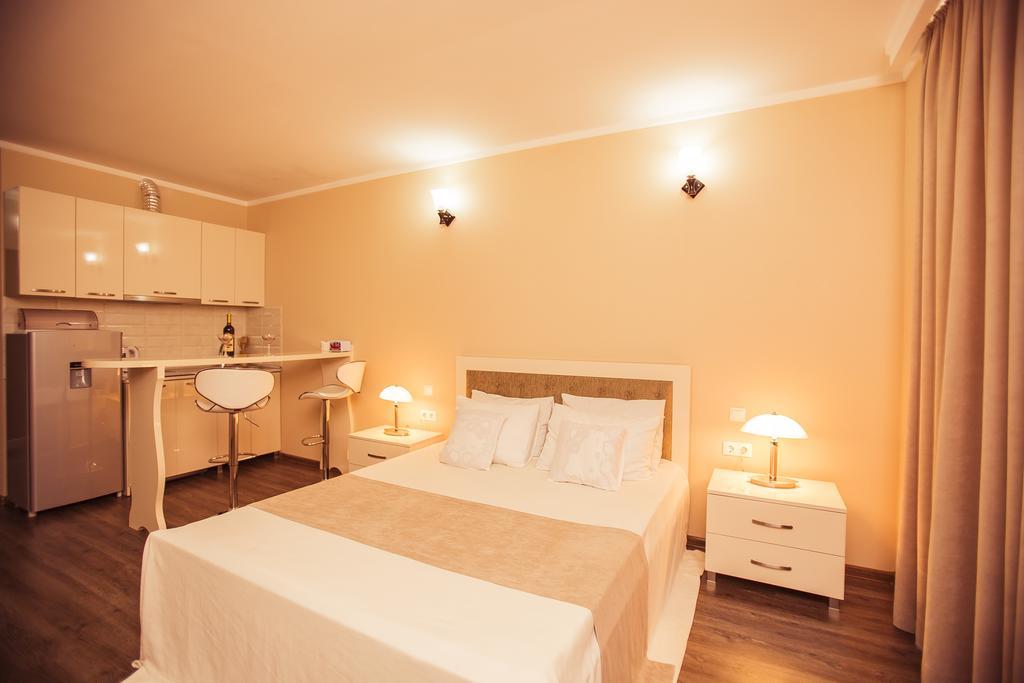 Holiday Premium Apartments Batumi Exterior photo