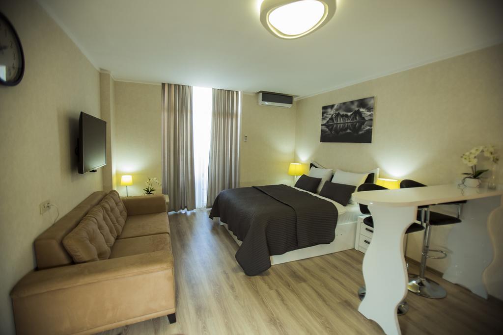 Holiday Premium Apartments Batumi Exterior photo